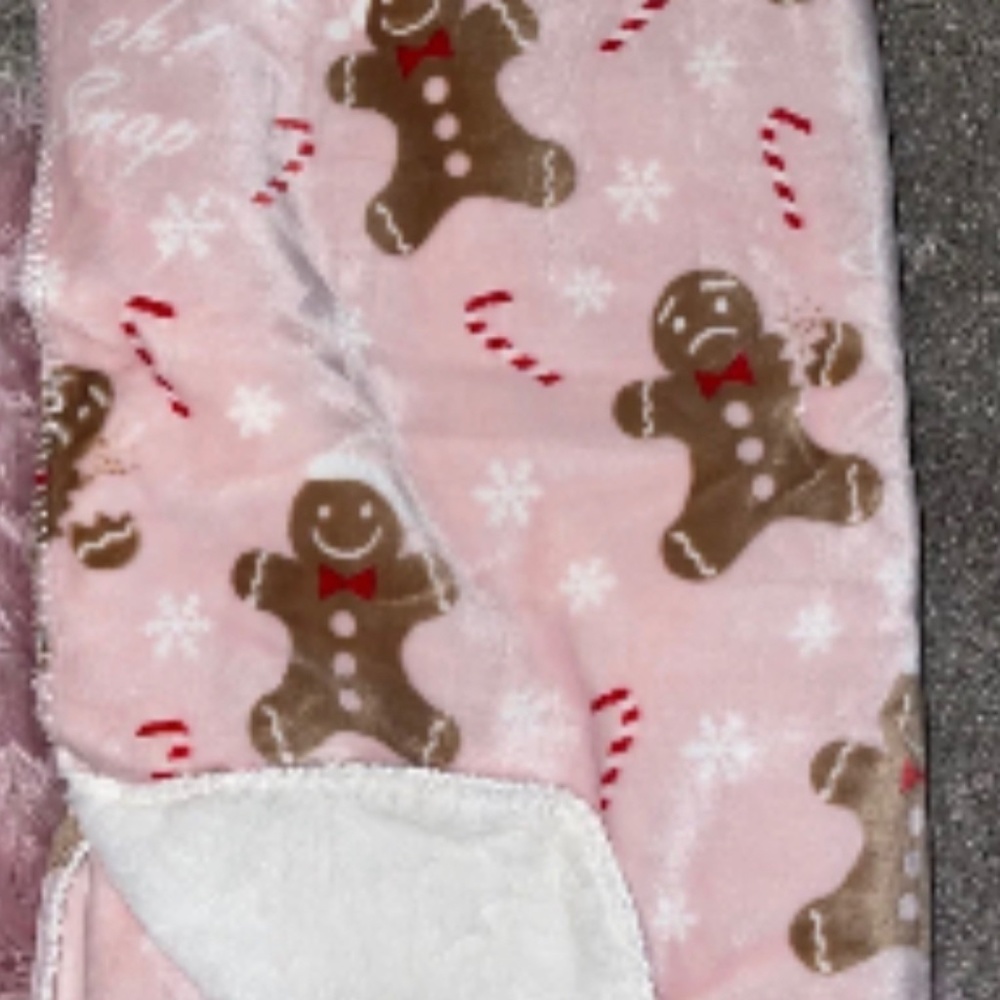Pink ginger bread blanket